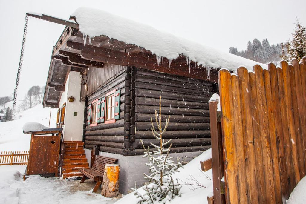 Chalet Appartement Alpenherz Saalbach-Hinterglemm Ruang foto